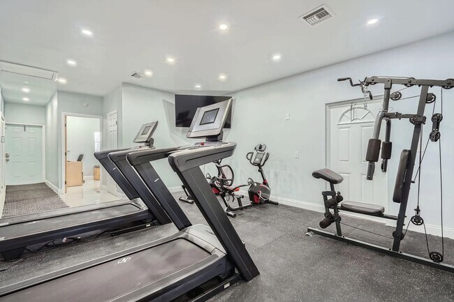 Building Photo - 2101 NW 55th Ave