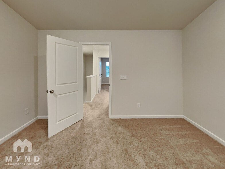 Building Photo - 40 Royal Mdw Dr