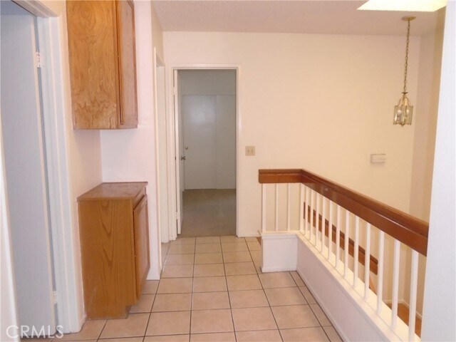 Building Photo - 19 Goldstar Pl