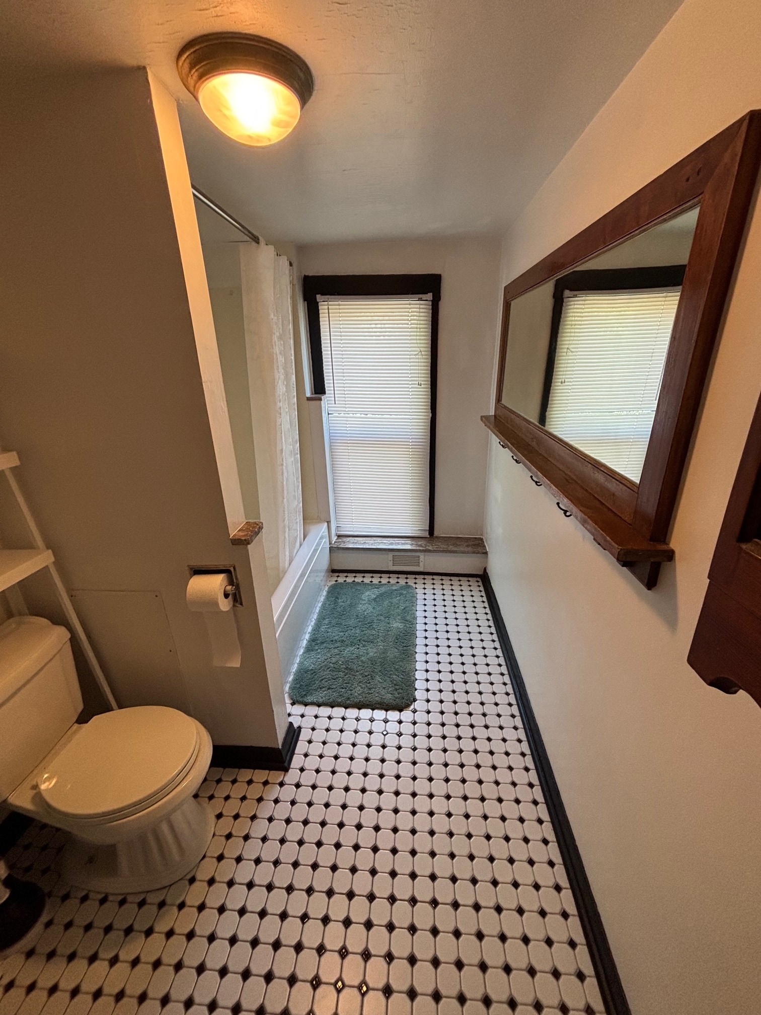 bathroom - 302 W Washington St