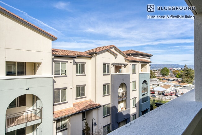 Building Photo - 695 Tasman Dr