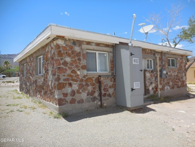 Building Photo - 8314 Mercury St