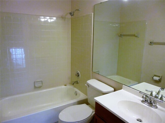 Building Photo - 2872 Wareham Ct