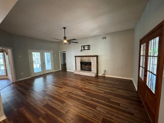 Building Photo - 201 N Blue Heron Dr