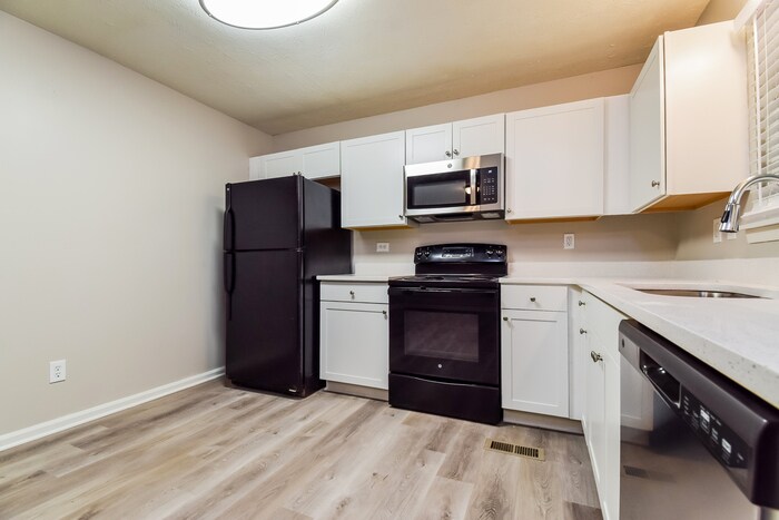 Building Photo - 2852 Melanie Ln