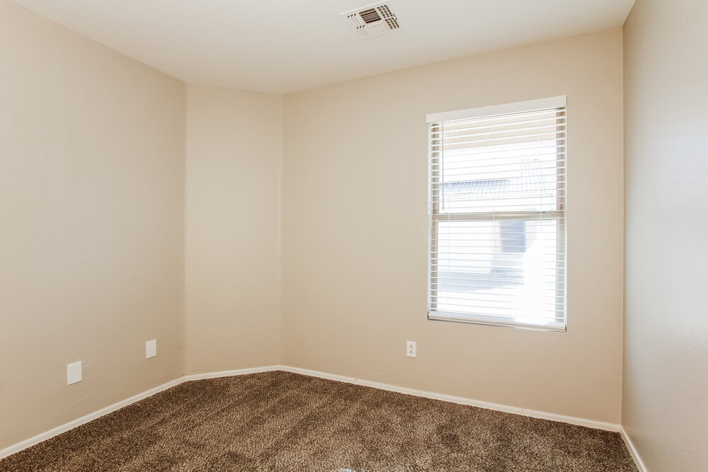 Building Photo - 12056 W Caribbean Ln