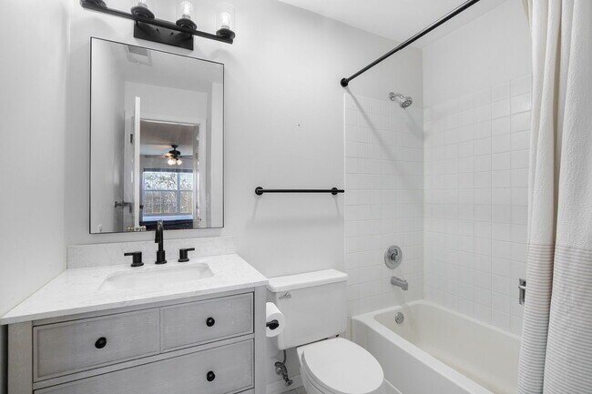 Building Photo - 17794 W Salisbury Dr