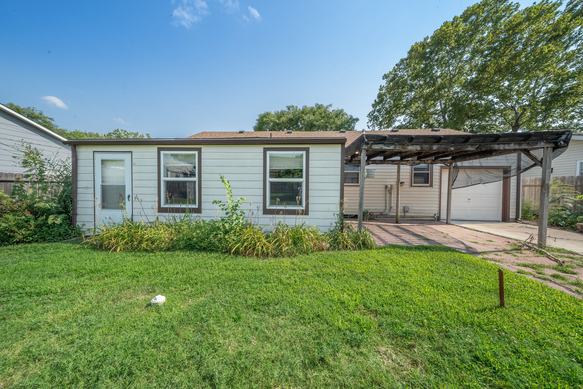 Building Photo - 1218 W Jewell St
