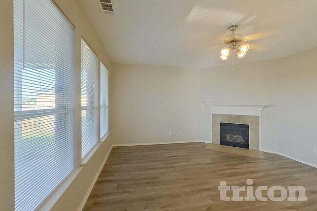 Building Photo - 1470 Waldrop Dr