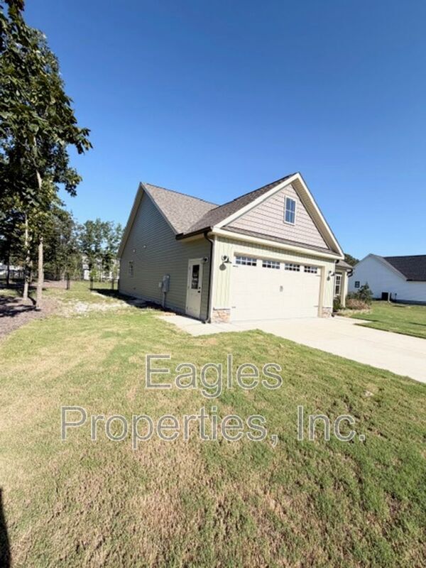 Building Photo - 609 Tuscany Cir