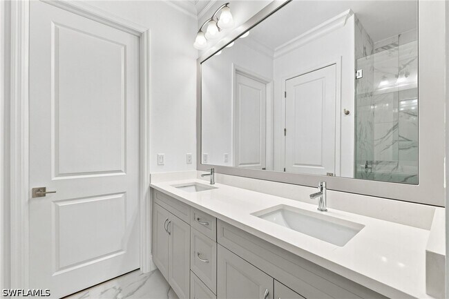 Building Photo - 7150 Saona CT