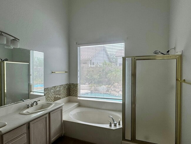 Building Photo - 4223 E Wildcat Dr