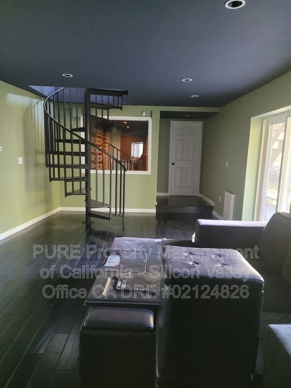 Building Photo - 24791 Northcrest Ln