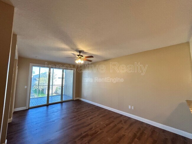 Building Photo - 225 W Seminole Blvd