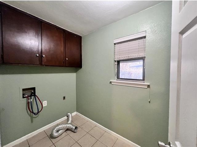 Building Photo - 201 Lester St