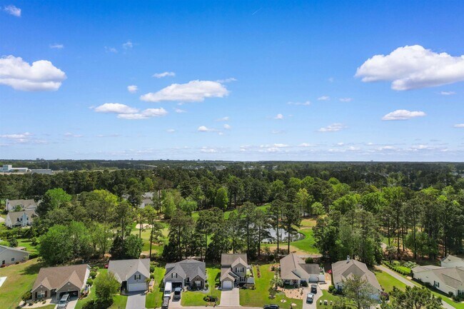 Building Photo - 161 Barclay Dr