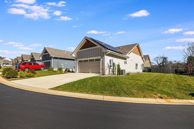 Building Photo - Modern 3-Bedroom Home in The Cottages at Avery Creek