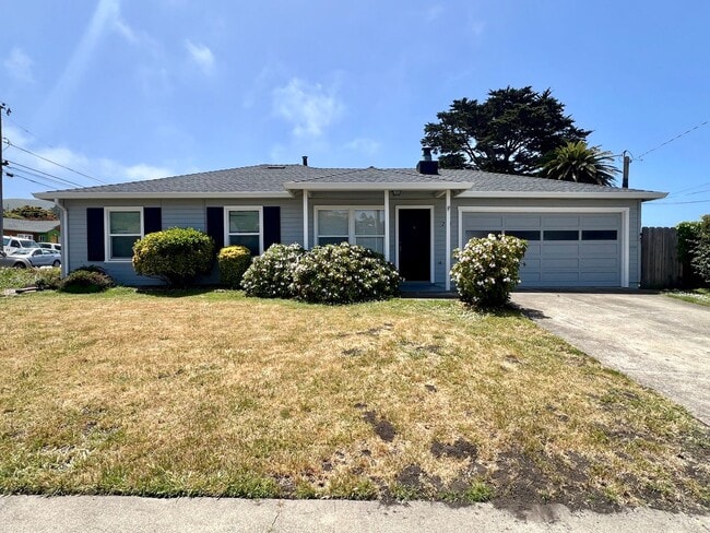Building Photo - MUST SEE - Updated Single Family Rancher -...