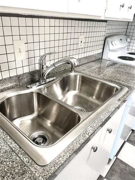 Building Photo - 2270 NE 68th St