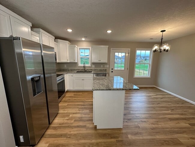 Building Photo - 177 Peregrine Pl