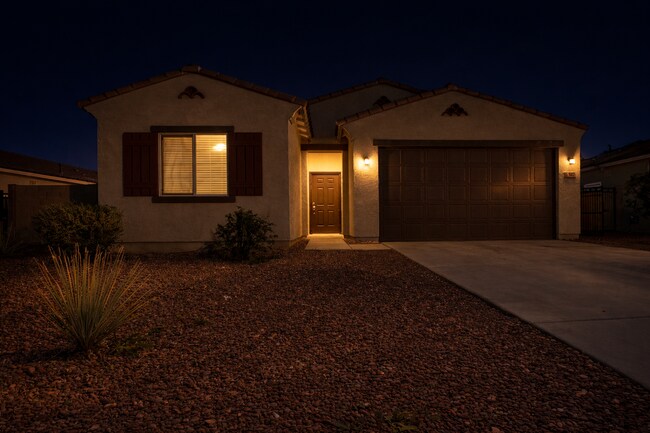 Building Photo - 165 W Seaside Dr