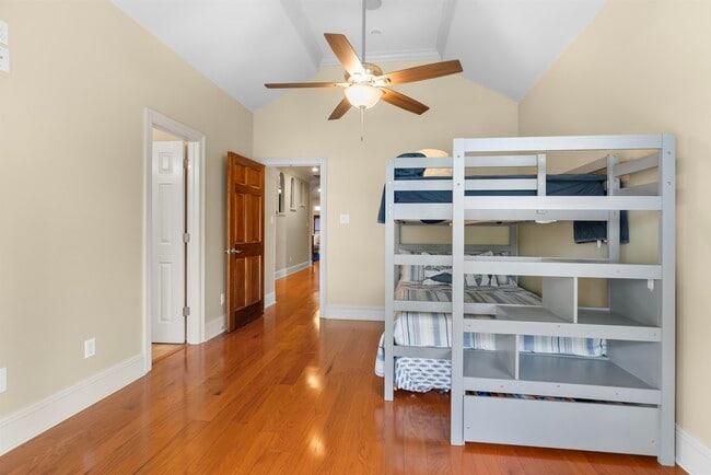 Building Photo - 5004 Cypress Lake Dr