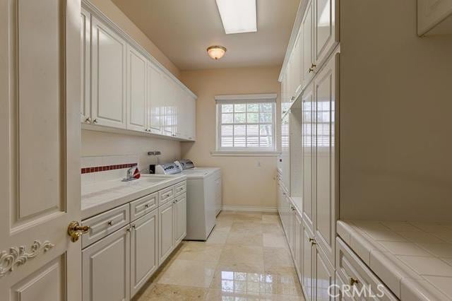 Building Photo - 1601 Highland Oaks Dr