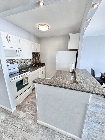 Building Photo - 201 Rudee Loop Connector