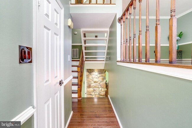 Building Photo - 4546 Little River Run Dr