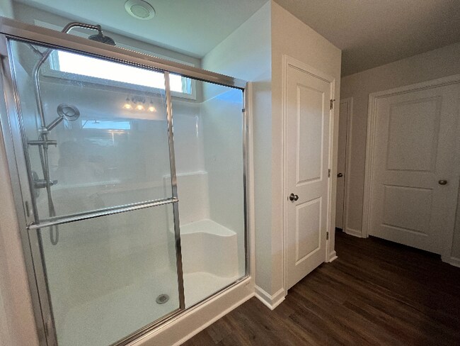 Building Photo - 125 Percheron Dr
