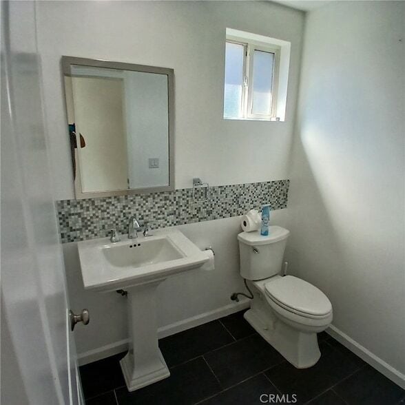 Building Photo - 16043 San Fernando Mission Blvd