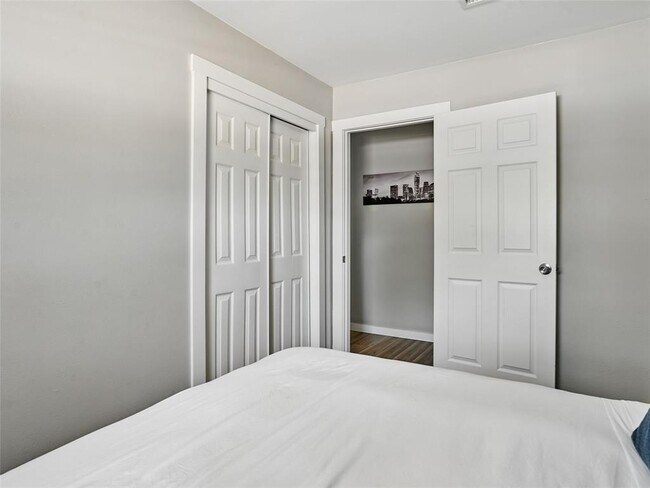 Building Photo - 7706 Delafield Ln