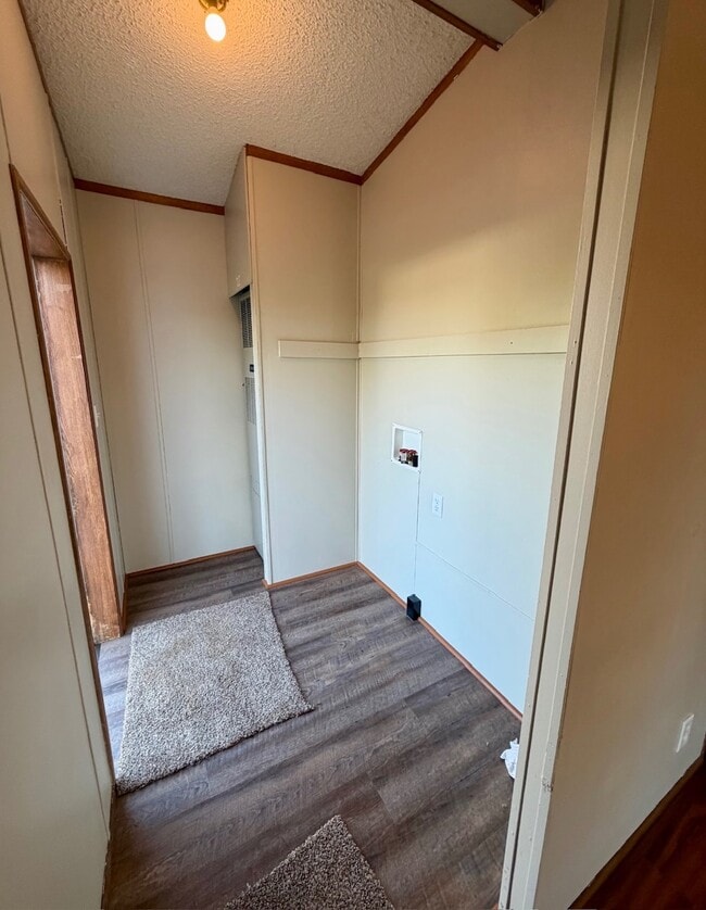 Building Photo - 3406 OH-83