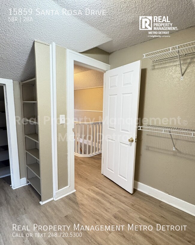 Building Photo - 15859 Santa Rosa Dr