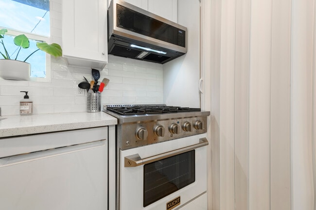 Building Photo - 4426 Campbell Dr