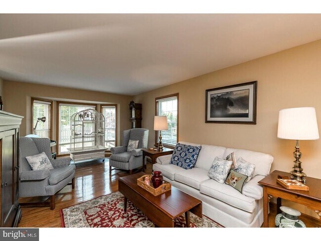 Building Photo - 202 Nelis Ct