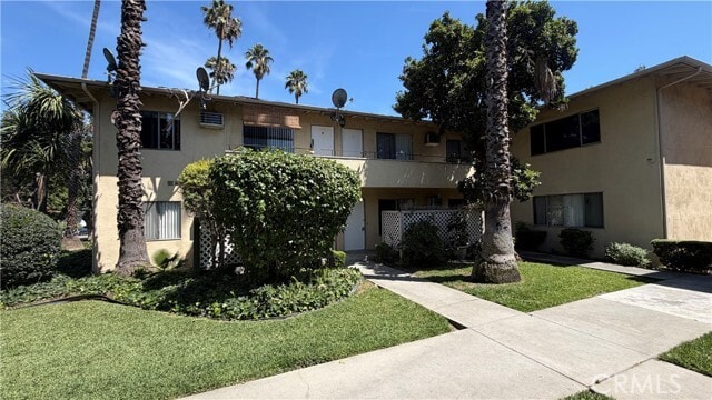 Building Photo - 866 W El Repetto Dr