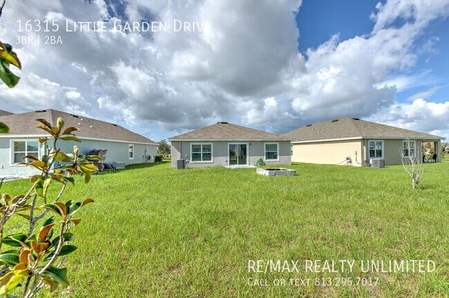 Building Photo - 16315 Little Garden Dr