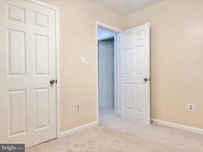 Building Photo - 15068 Catbrier Ct