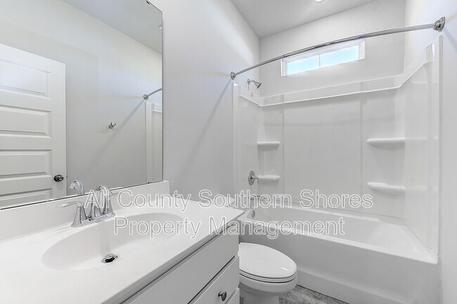 Building Photo - 223 Augusta Grn Wy