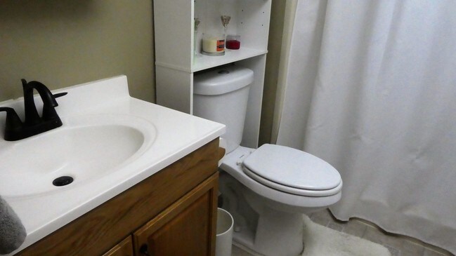 Building Photo - 2500 Fiore Way