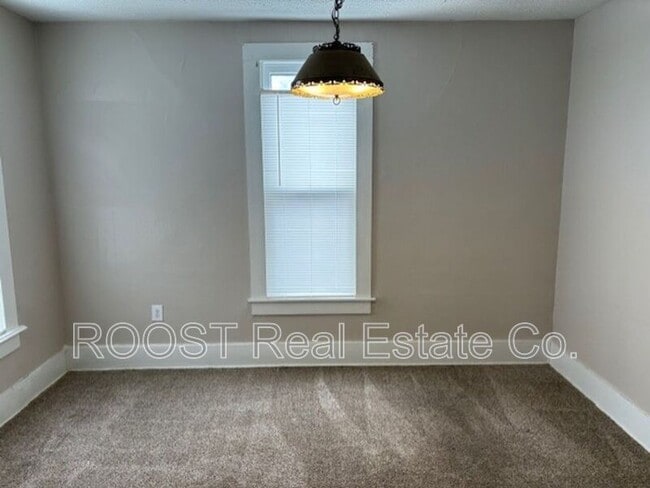 Building Photo - 15 Vernon Ave