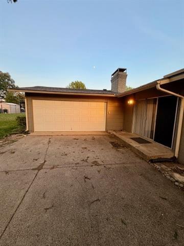 Building Photo - 710 Silverstone Dr