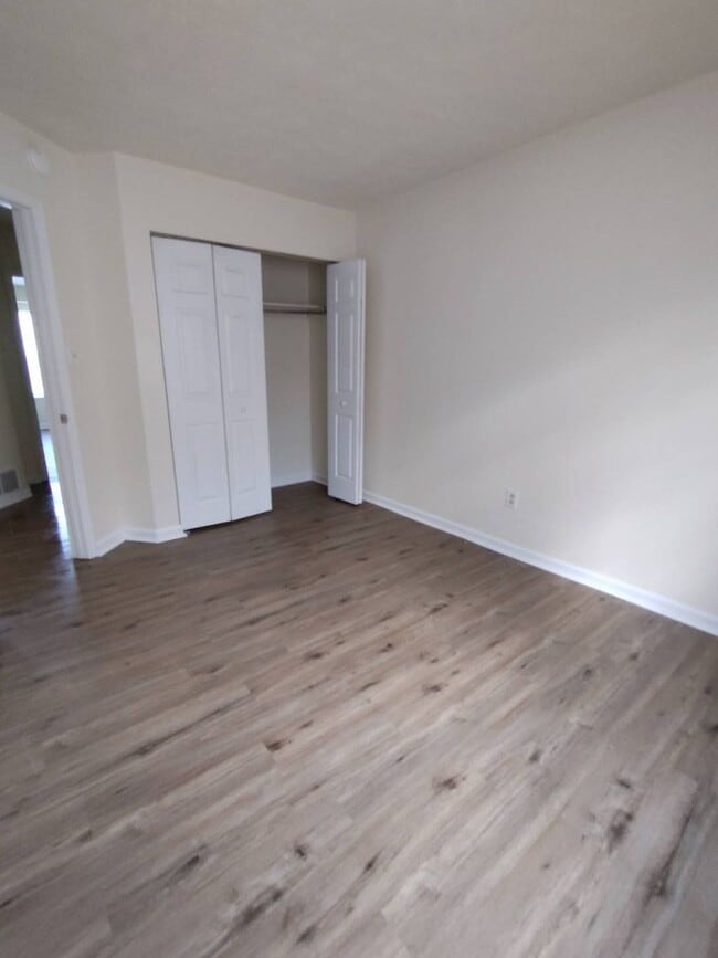 Building Photo - Culpeper 3 bedroom Townhouse