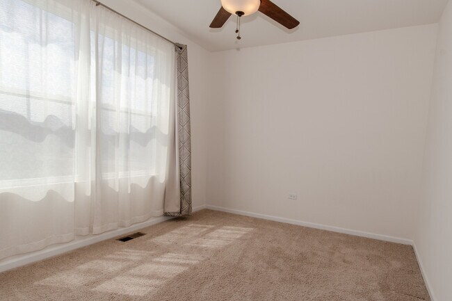 Building Photo - 26107 White Oak Trail