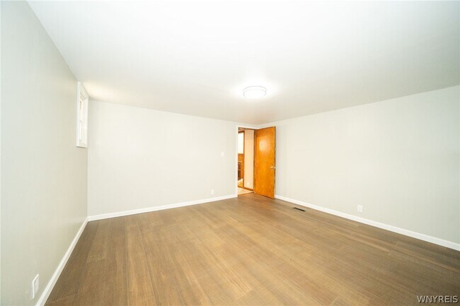 Building Photo - 23 Aldrich Pl