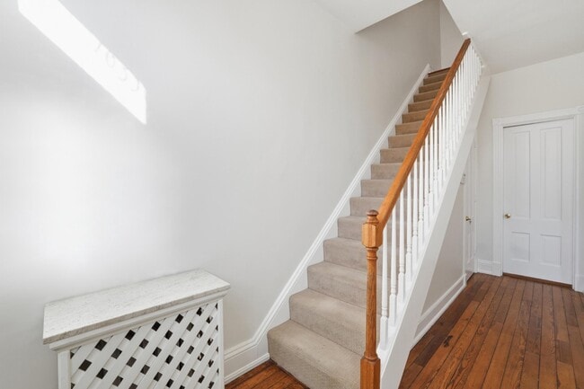 Building Photo - 1635 35th St NW