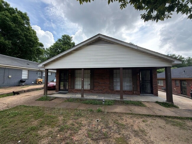 Building Photo - 3612 Overton Crossing St