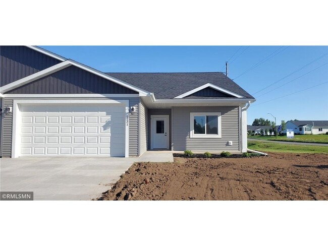 Building Photo - 1229-1231 Wisteria Ln