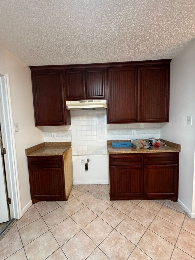 Building Photo - 11826 Roandale Dr